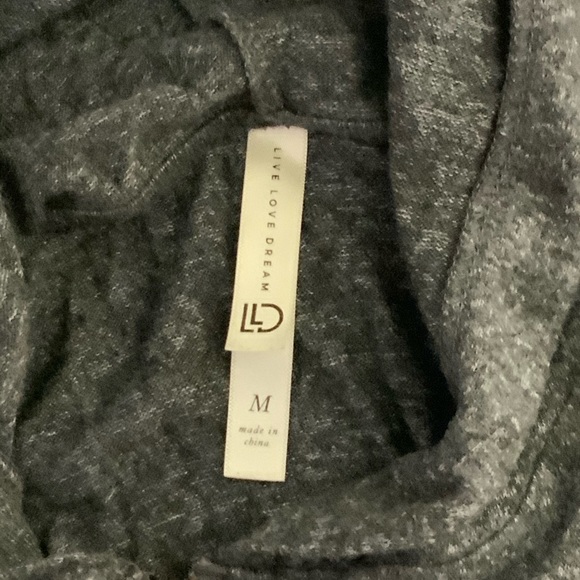 Super Soft Hoodie.   .208 - Picture 3 of 3